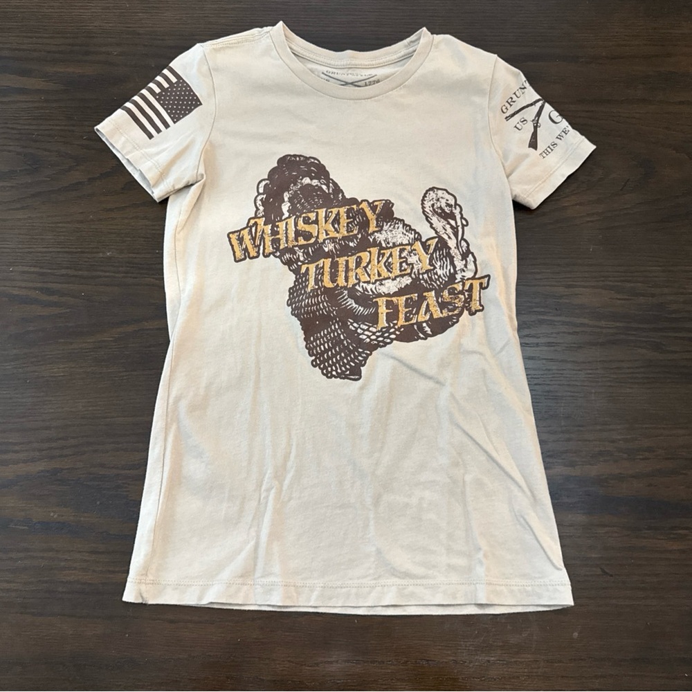 “Whiskey Turkey Feast” Grunt Style Tan T-Shirt Size Medium Short Sleeve